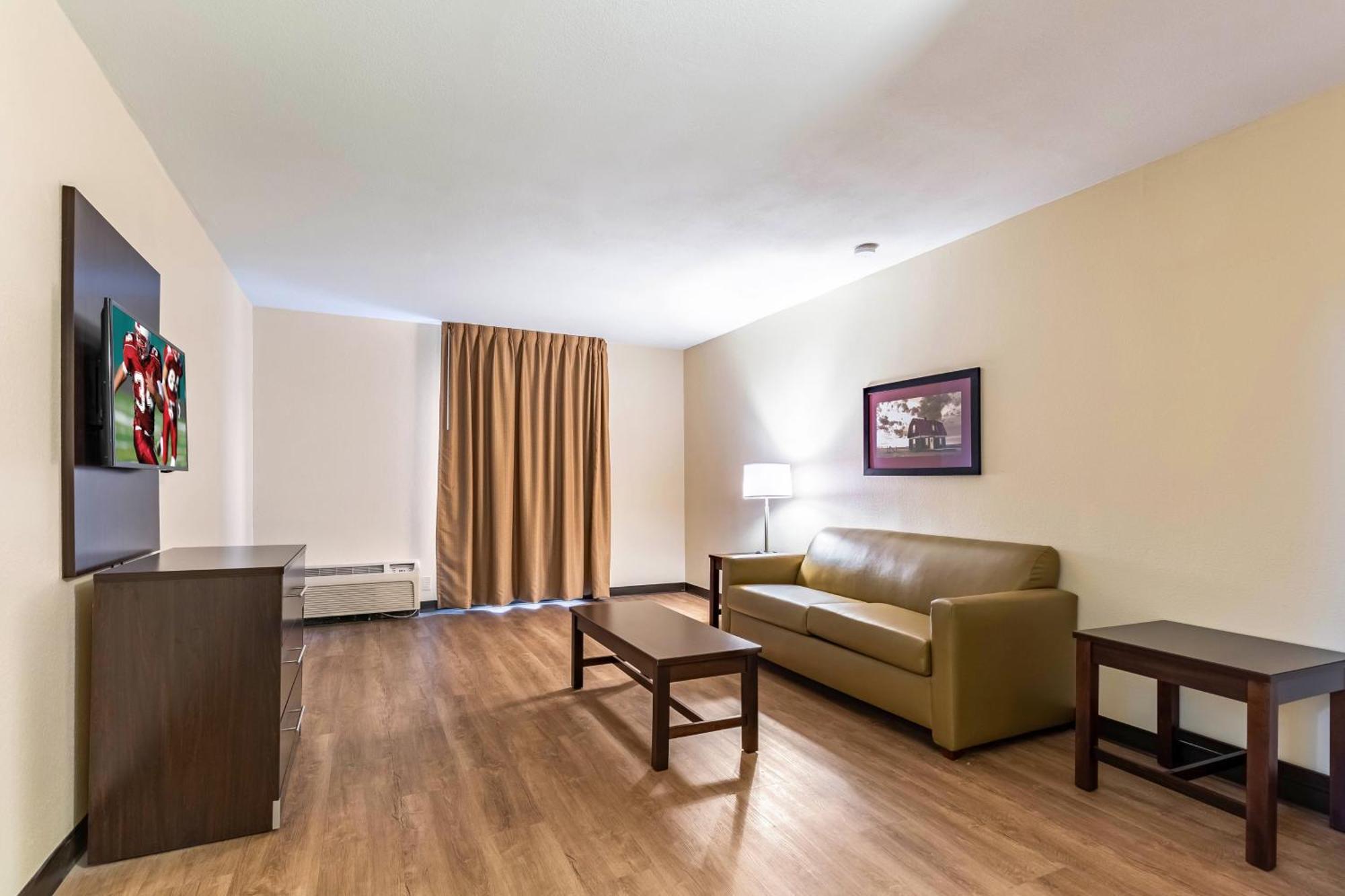 Suite King Room Smoke