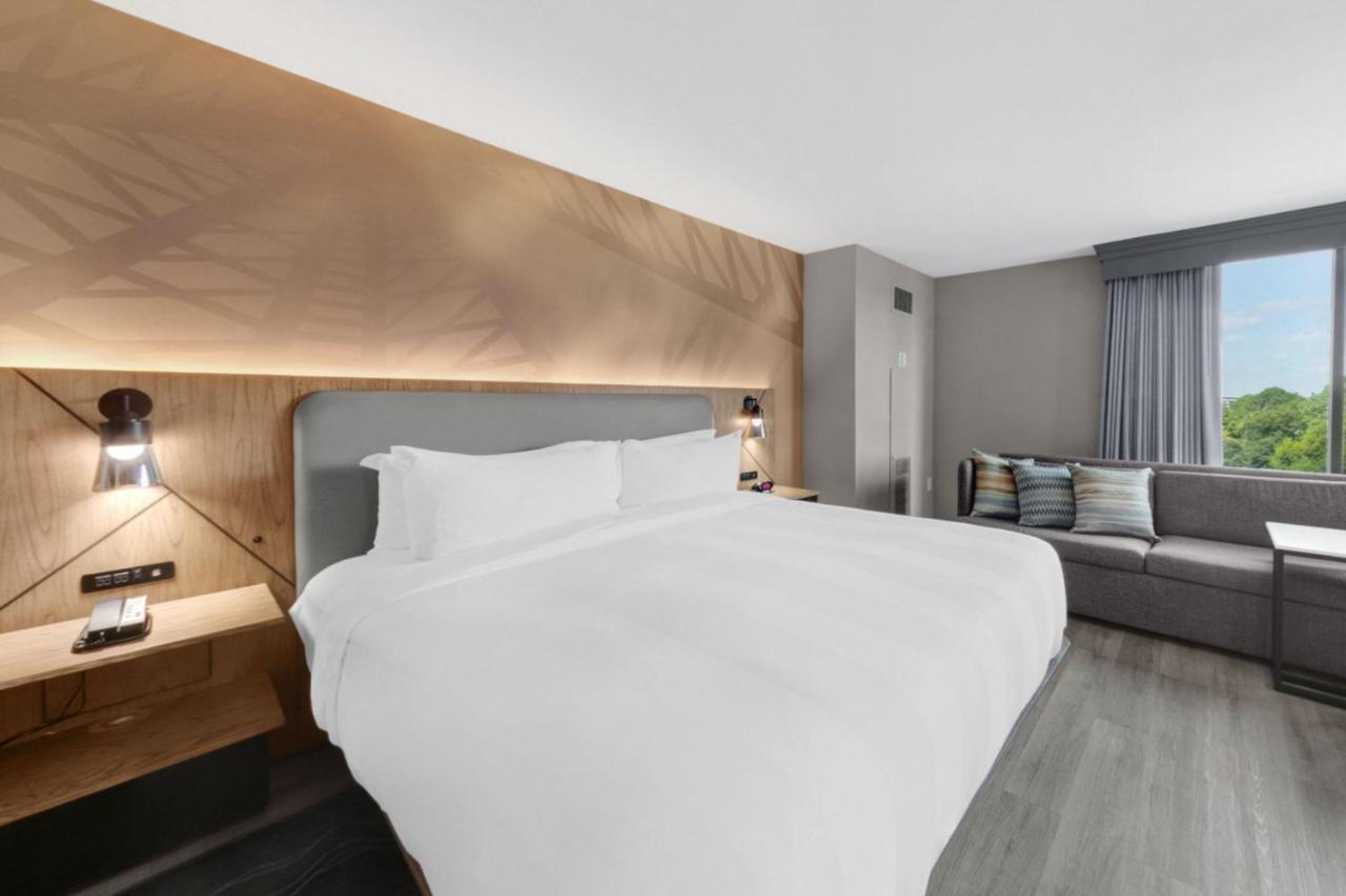 Concierge King Bed