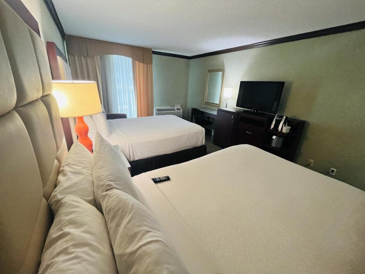 Double Room Two Double Beds Non-Smoking