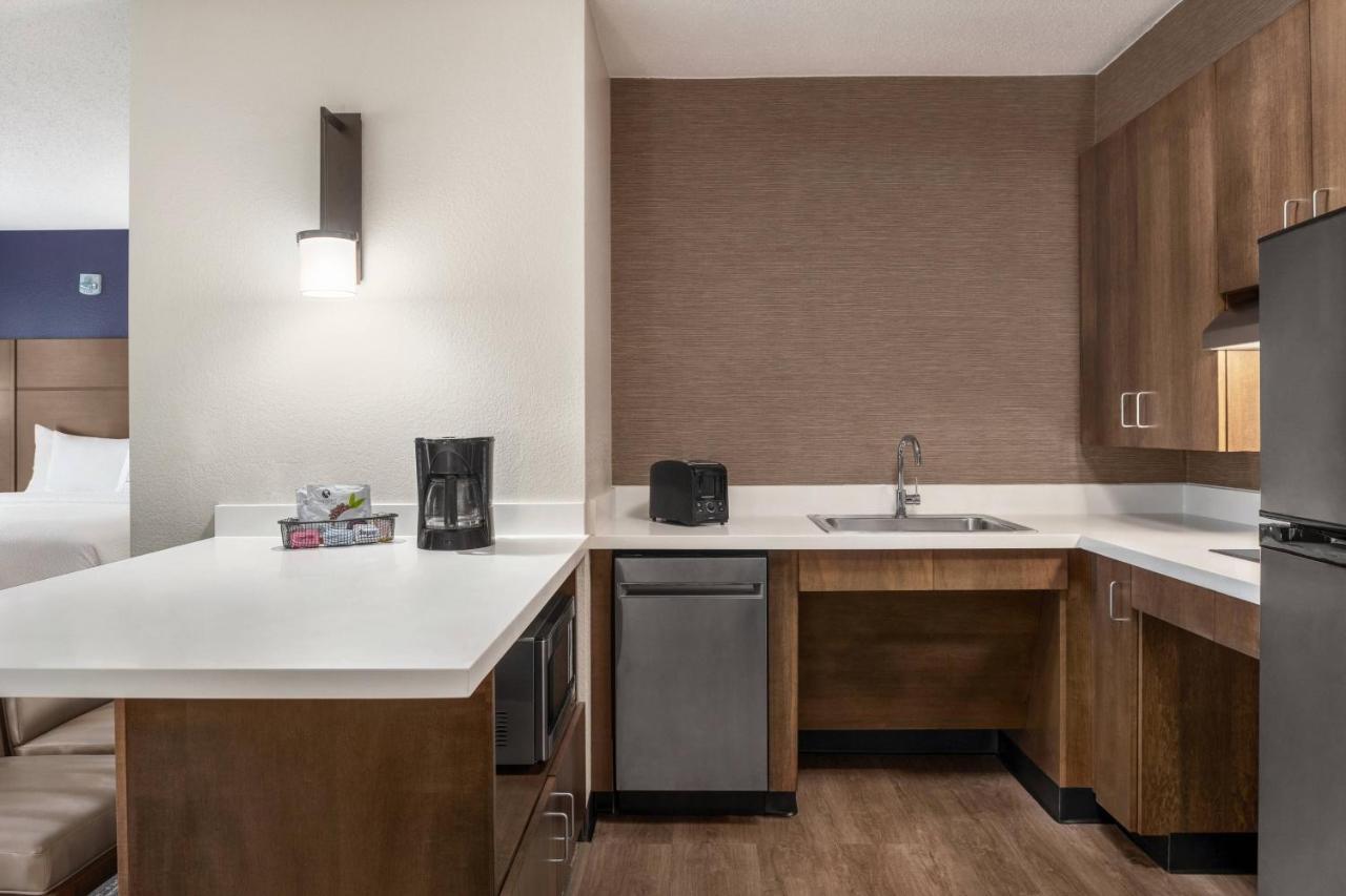 King Studio Suite
