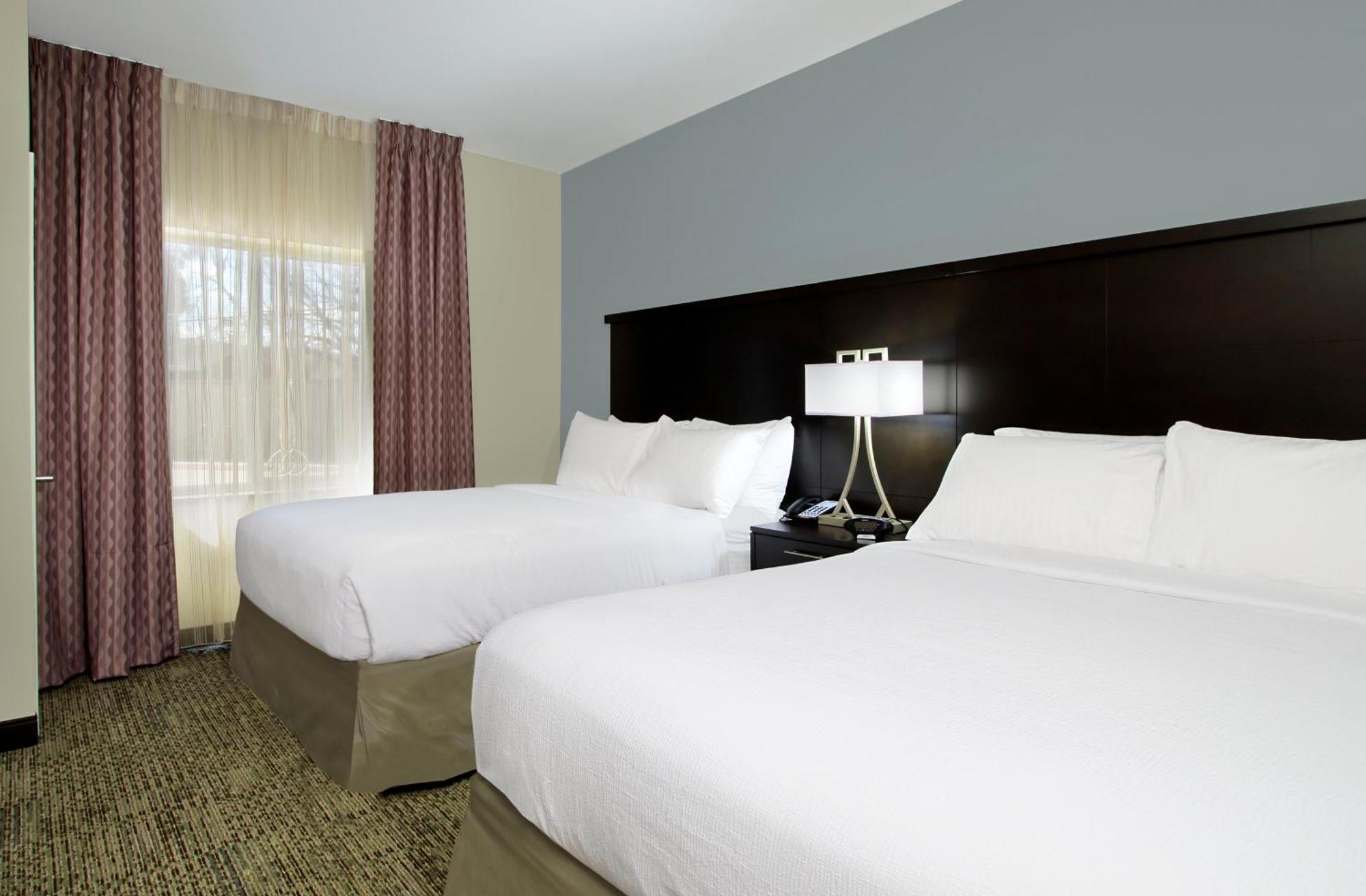 Two-Bedroom Suite Mobility Accessible Roll Shower
