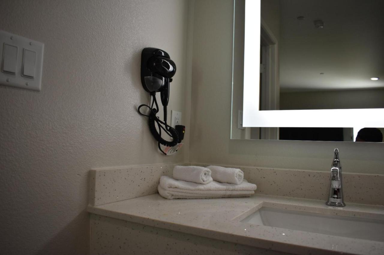 Queen Room Disability Access