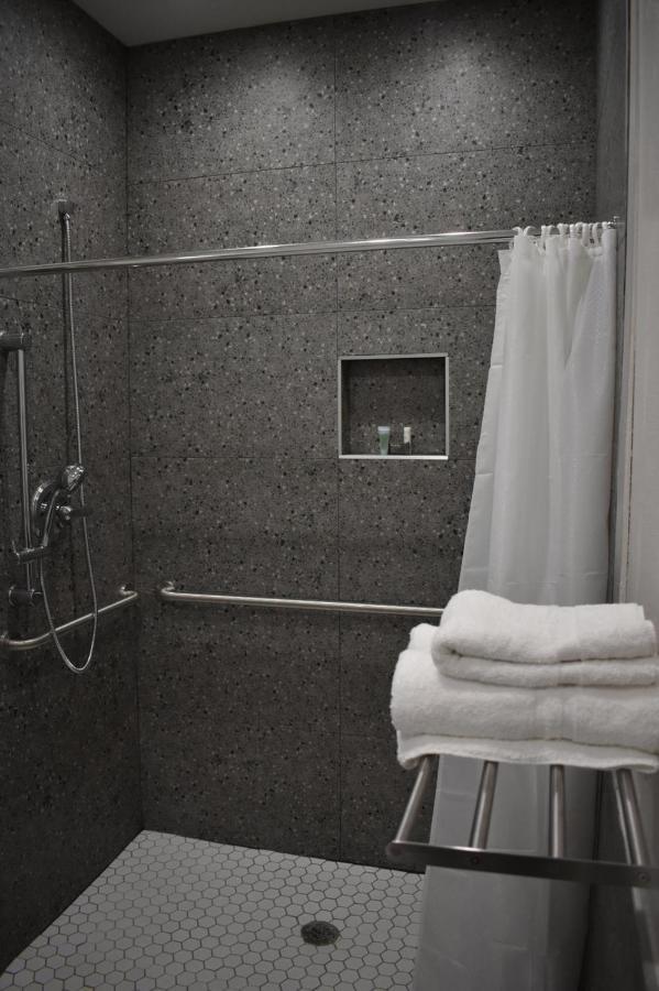Queen Room Disability Access