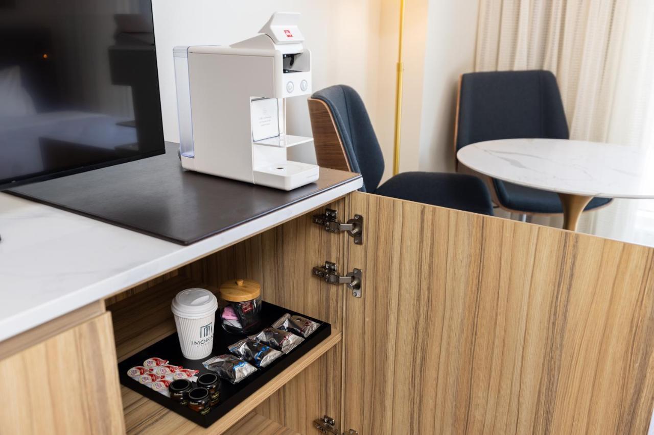 Premium King Accessible Room