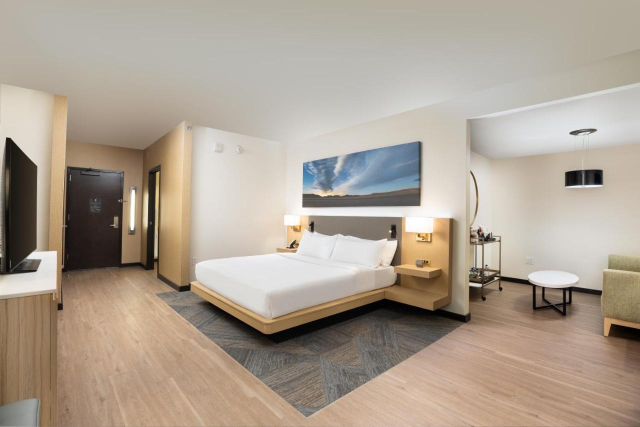 Deluxe Junior Suite