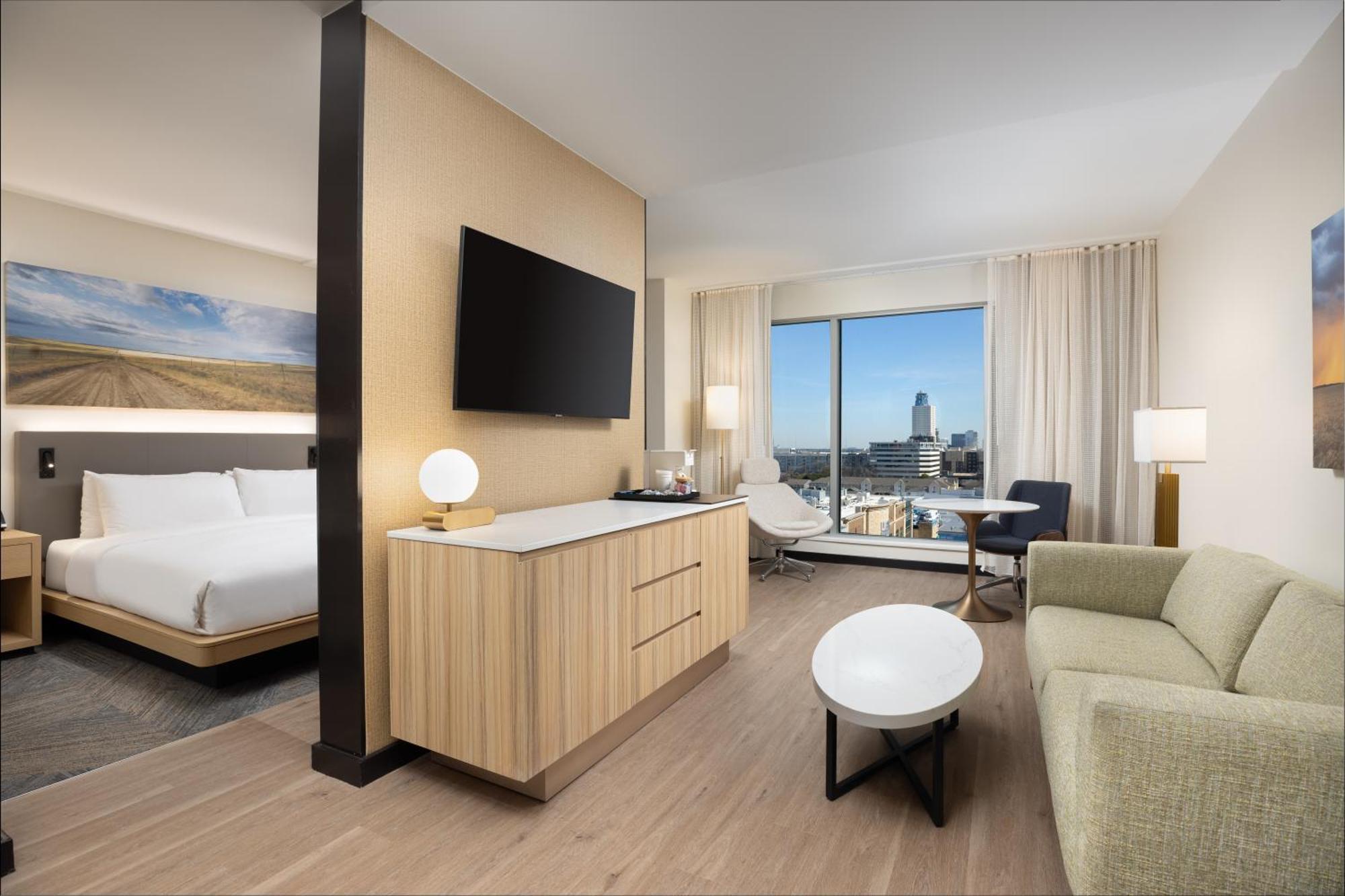 Deluxe Junior Suite