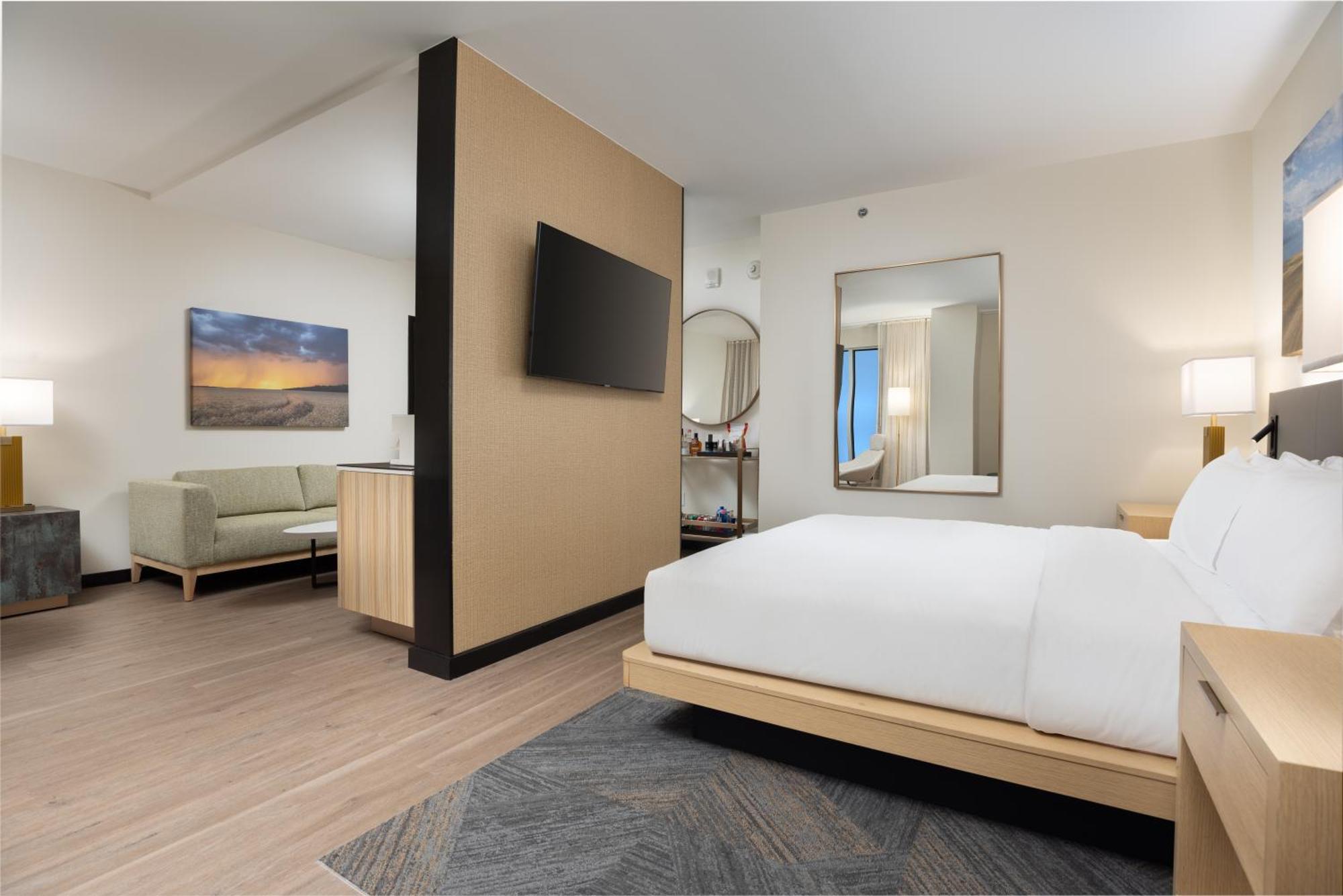 Deluxe Junior Suite
