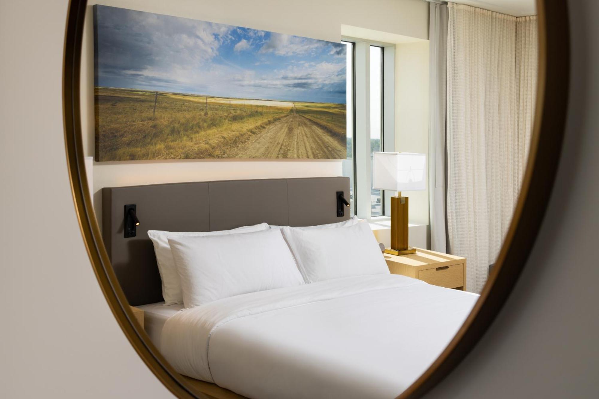 Premium King Accessible Room