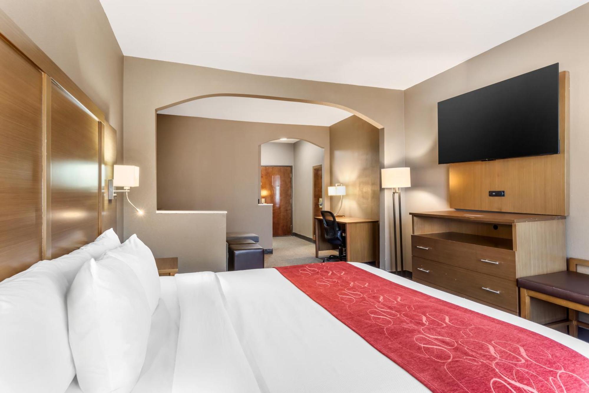 Standard King Suite Mobility Accessible or Non-Smoking