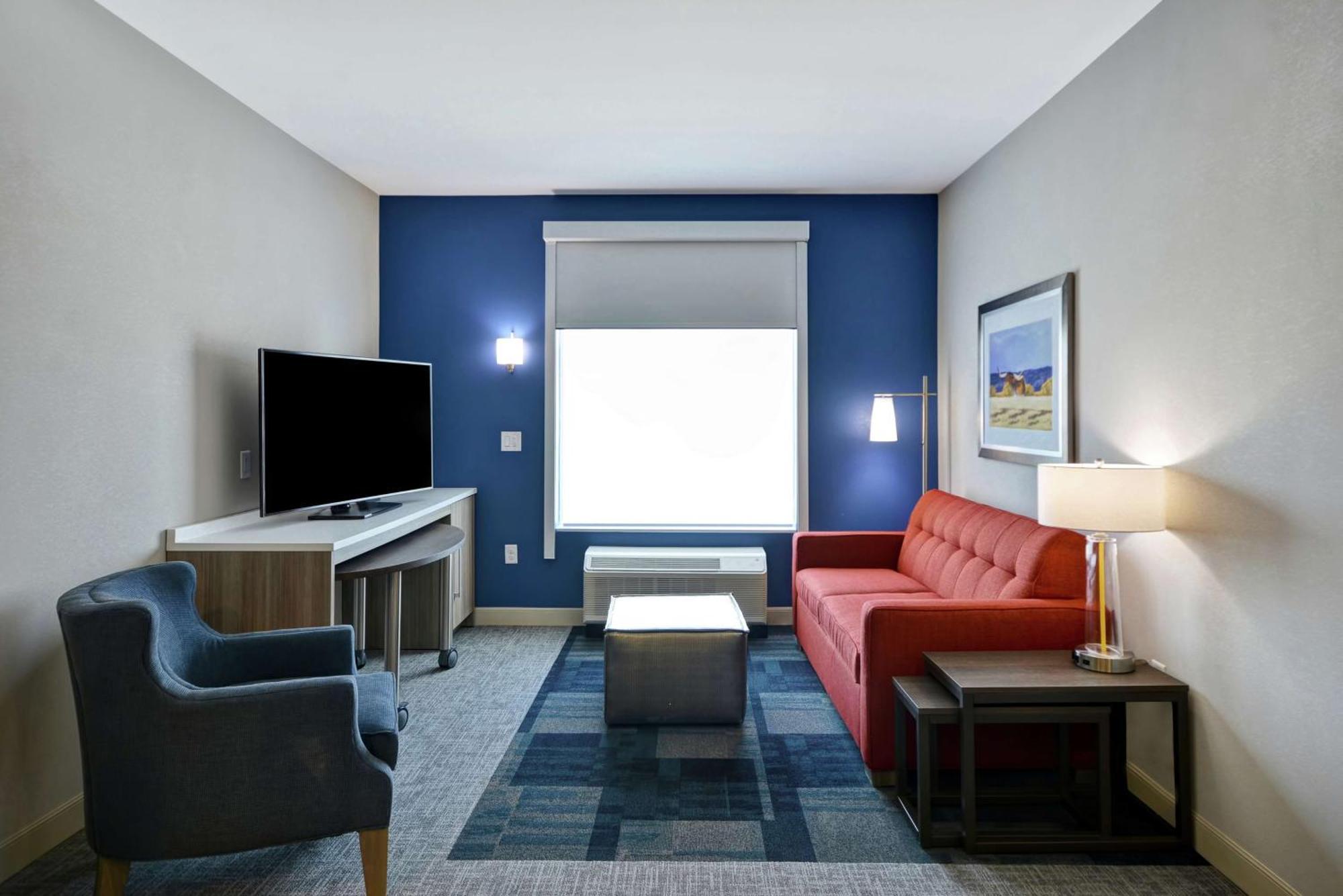 King Suite Mobility Access or Non-Smoking