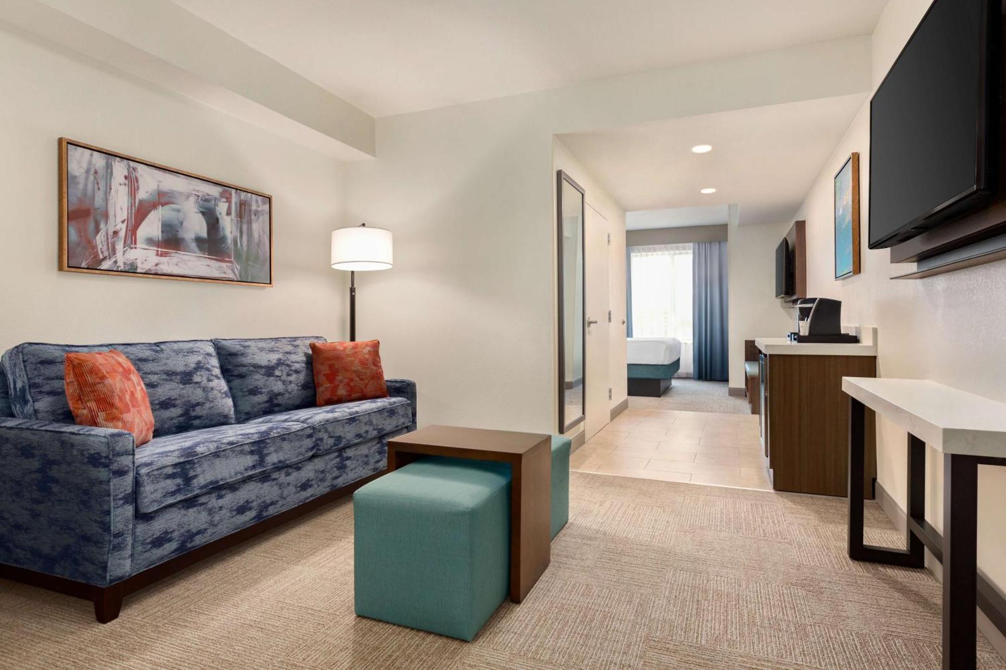 One-Bedroom King Suite