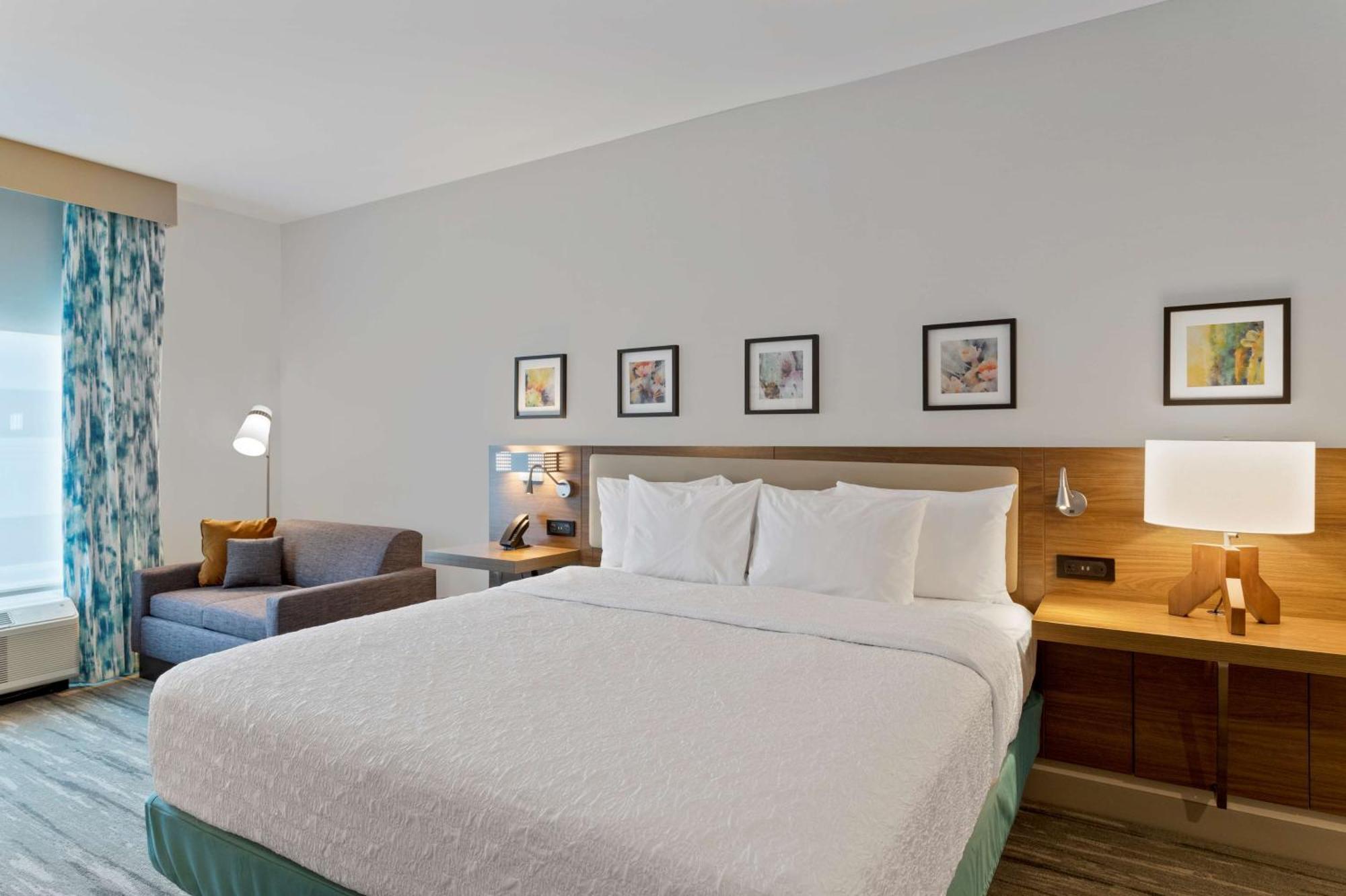 Deluxe King Room,1557063622:JPEG