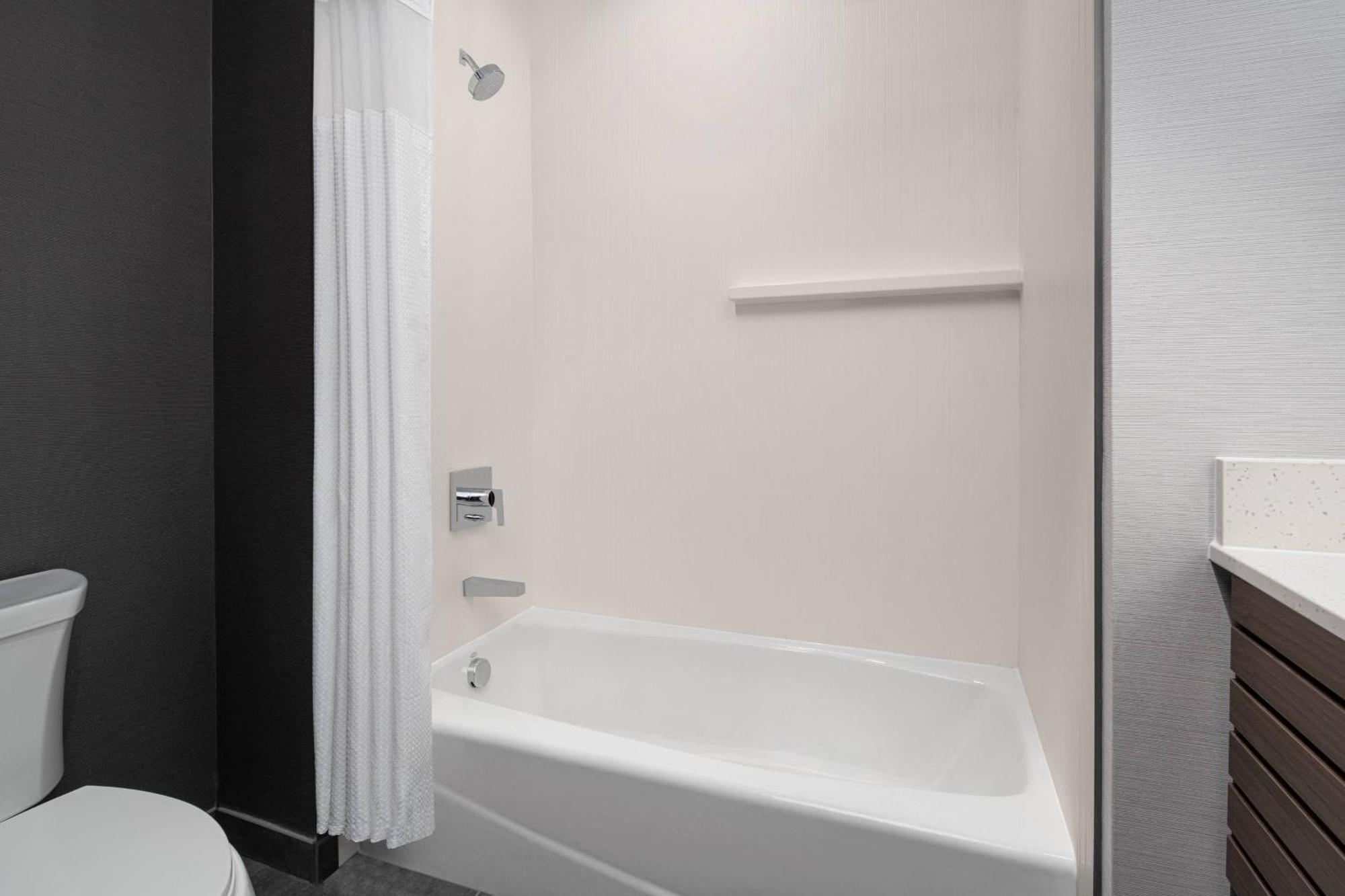 Double Queen Room