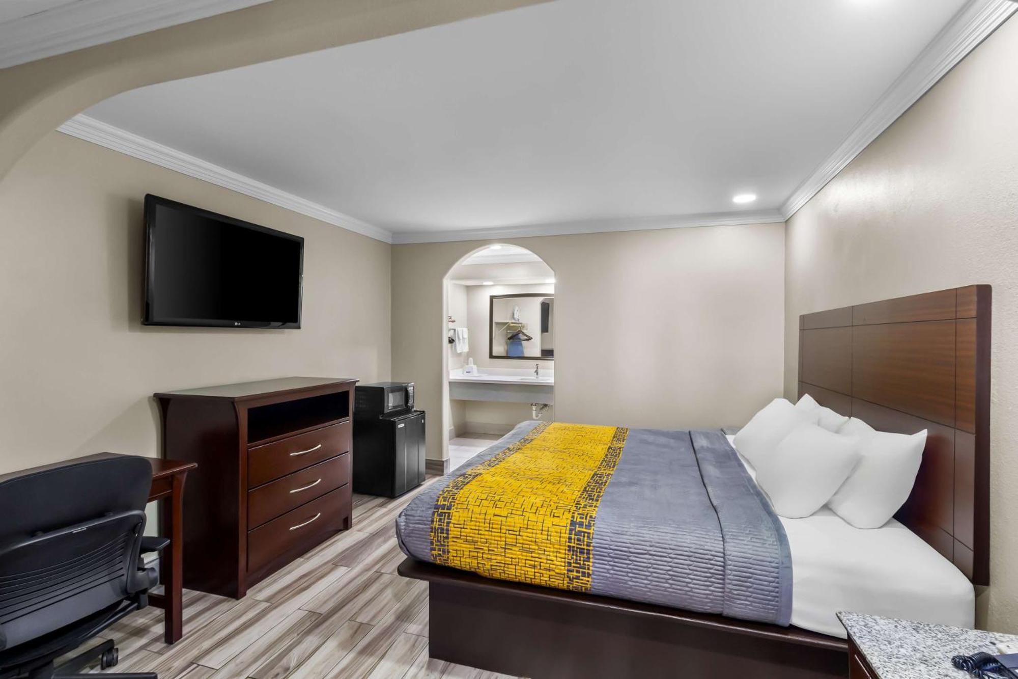 One-Bedroom Suite