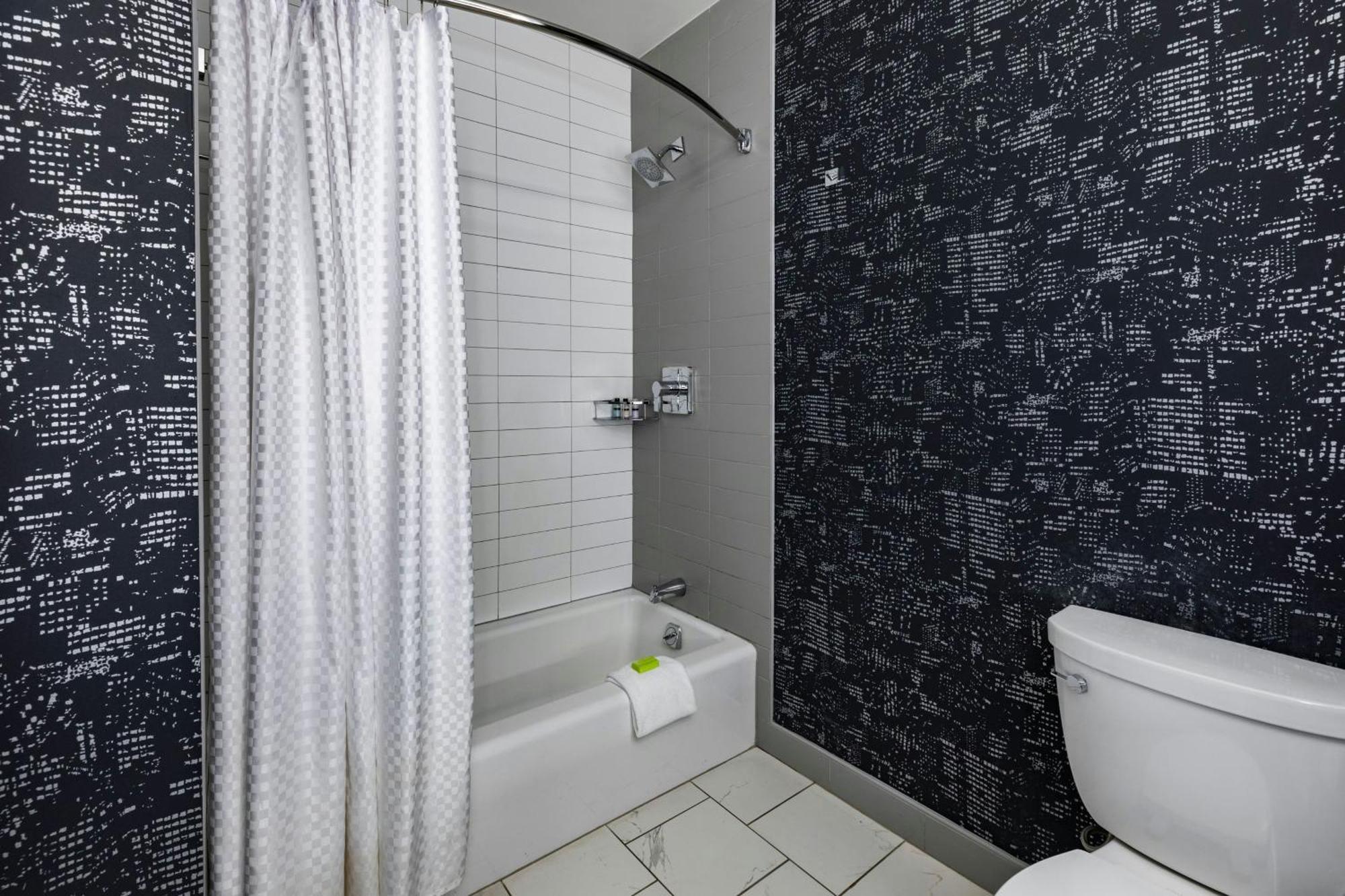 Guest room 2 Queen