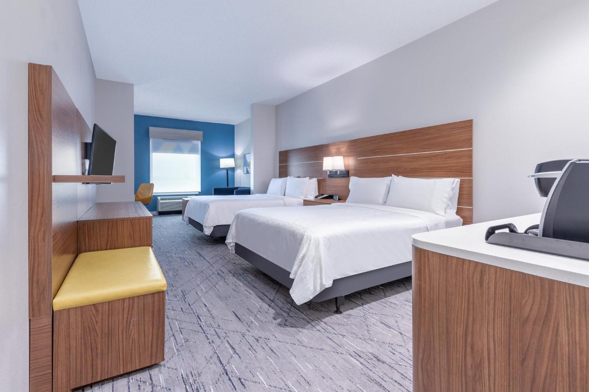 Suite Two Queen Beds