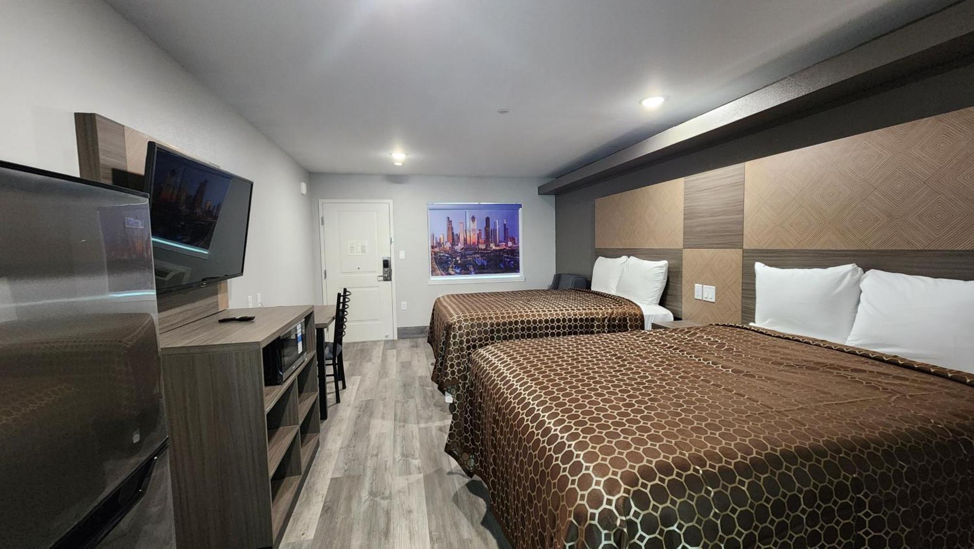Queen Room with Two Queen Beds