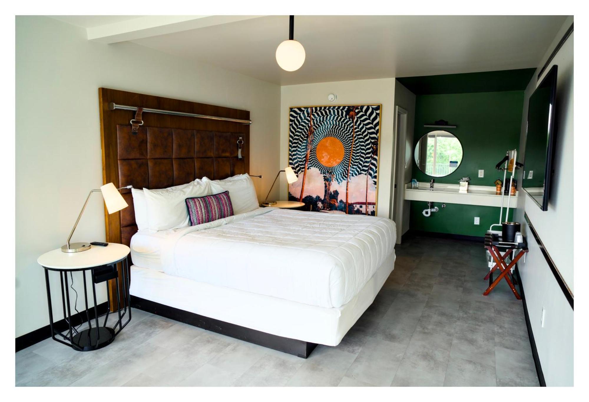 King Room Courtyard View