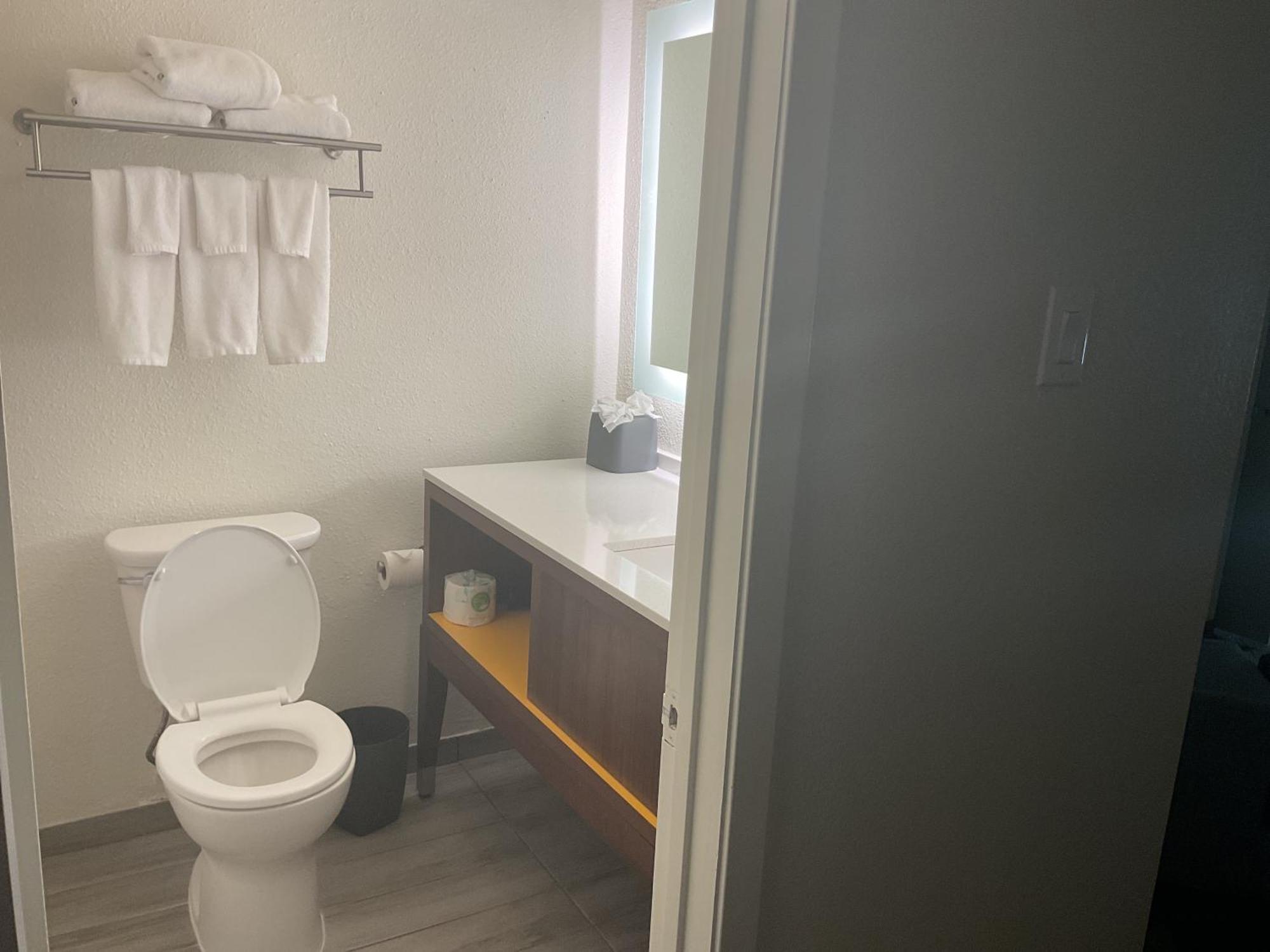 Standard King Room