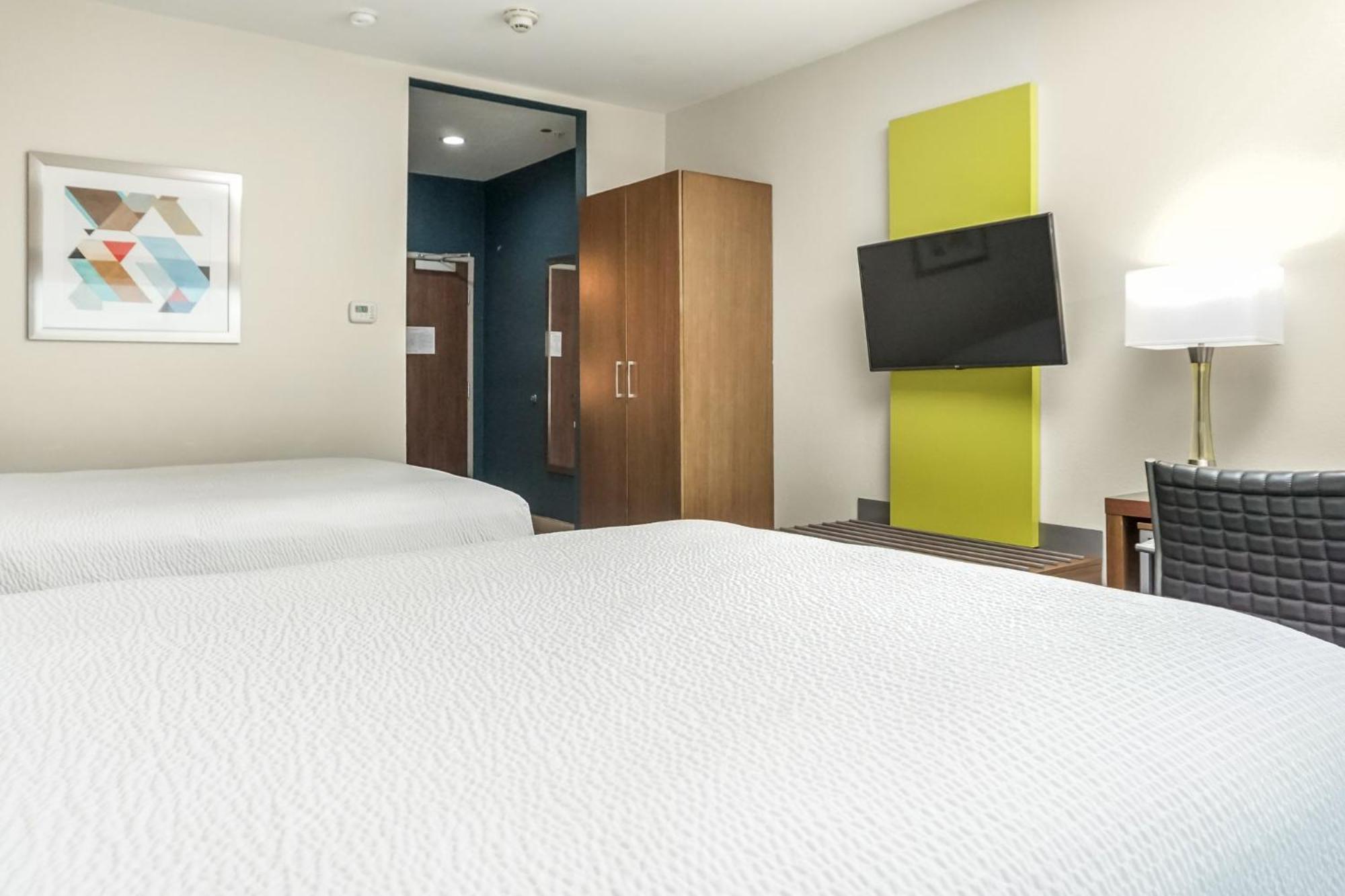 Standard Room Two Queen Beds