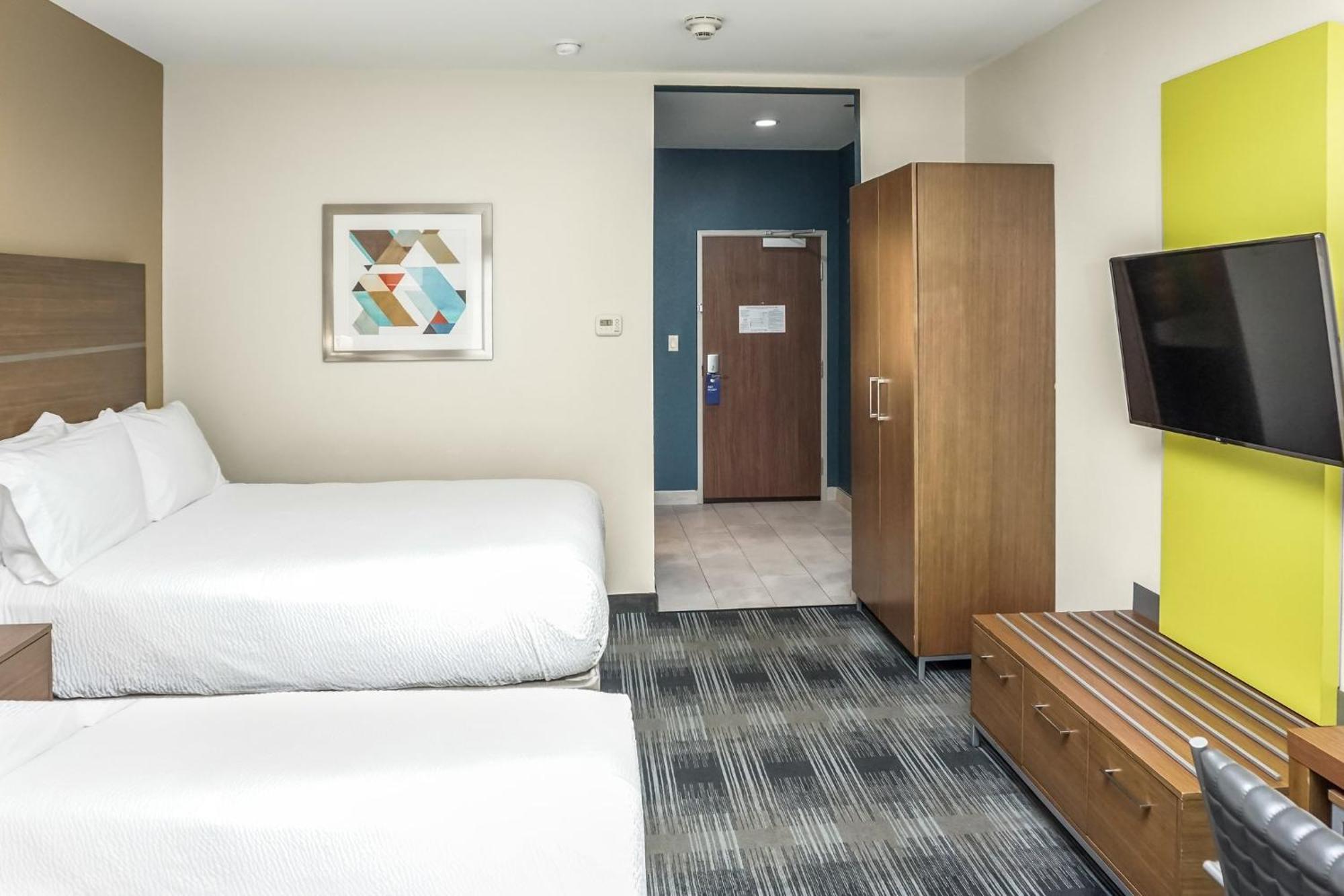 Standard Room Two Queen Beds