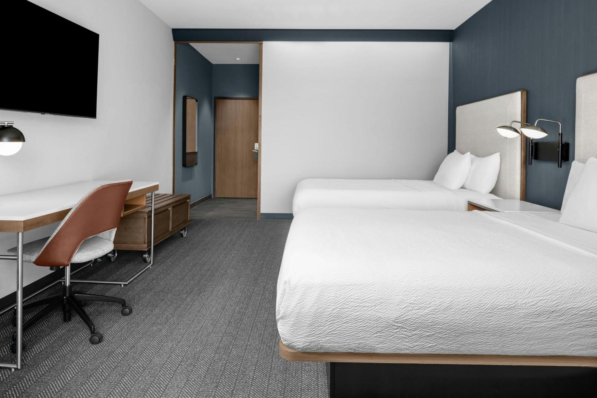 Double Queen Room