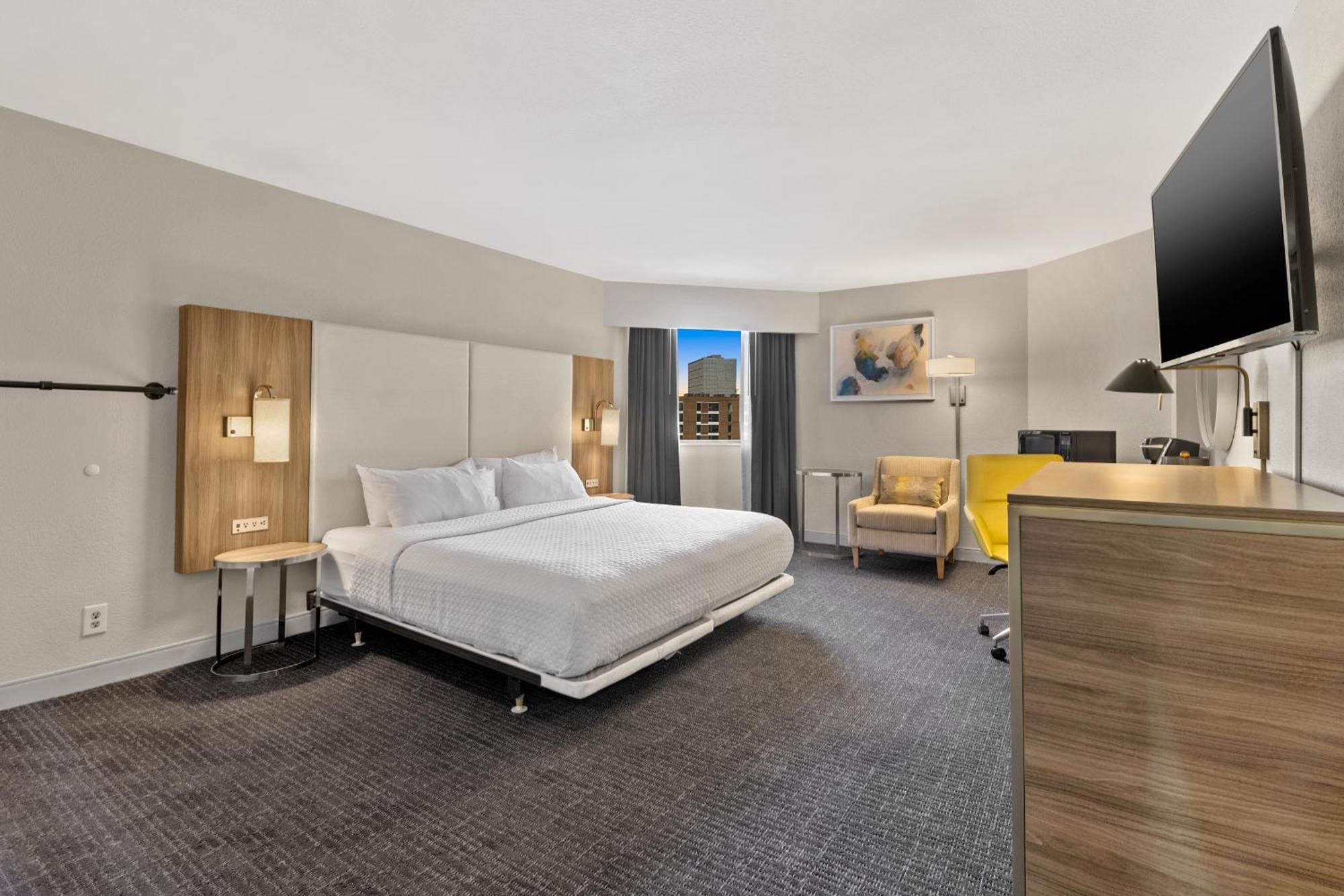 Standard King Room