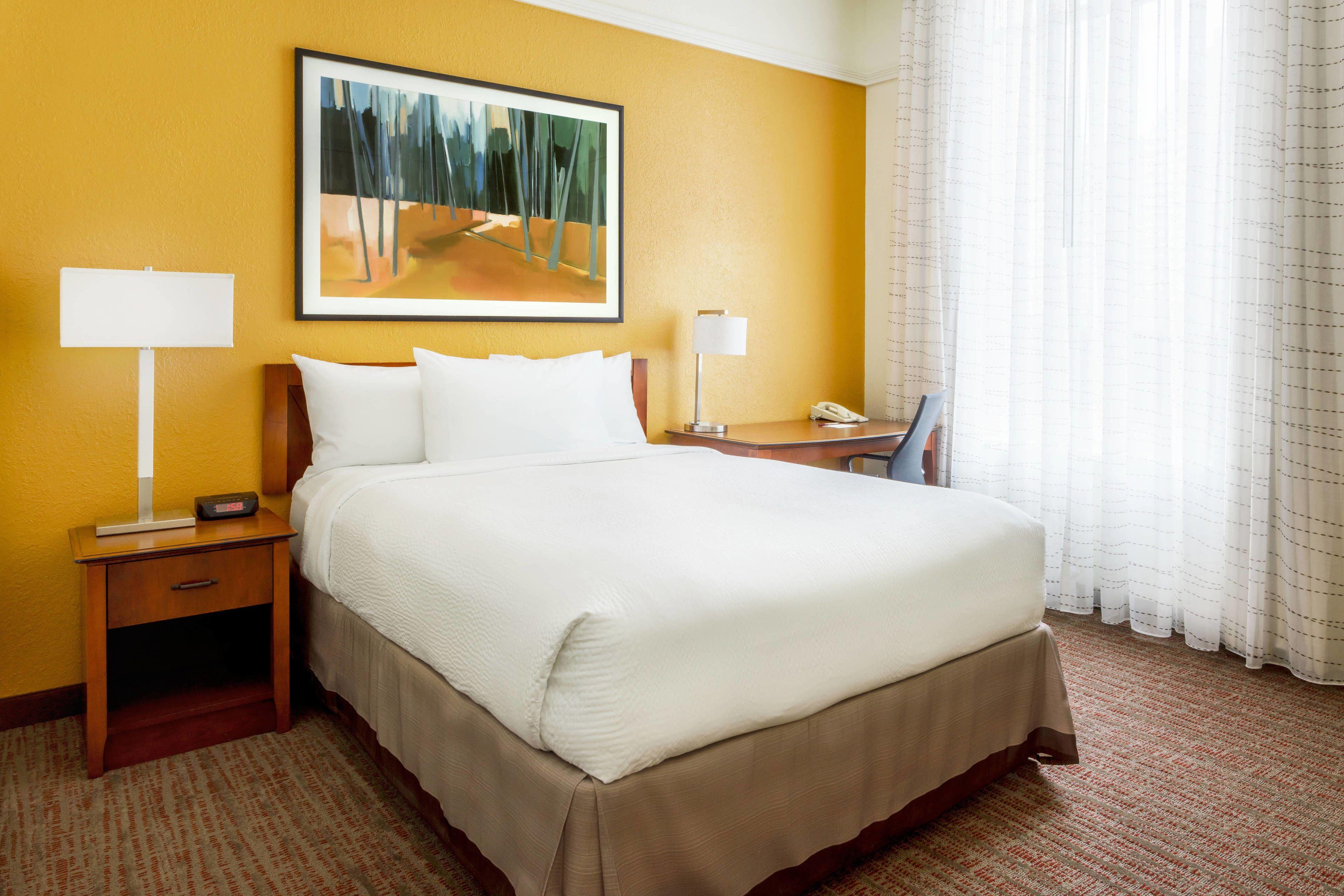 Two-Bedroom Suite City View