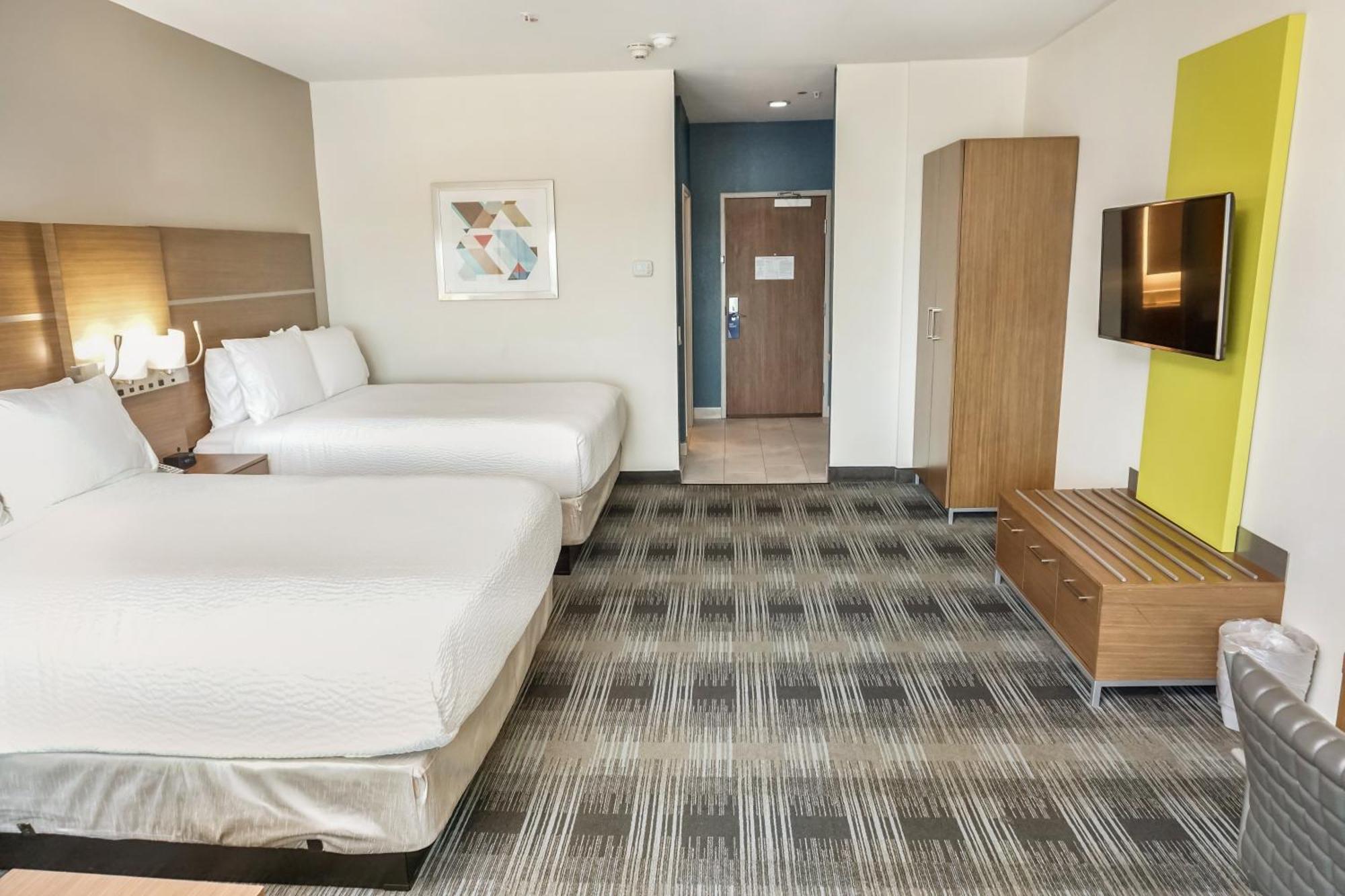 Standard Room Two Queen Beds