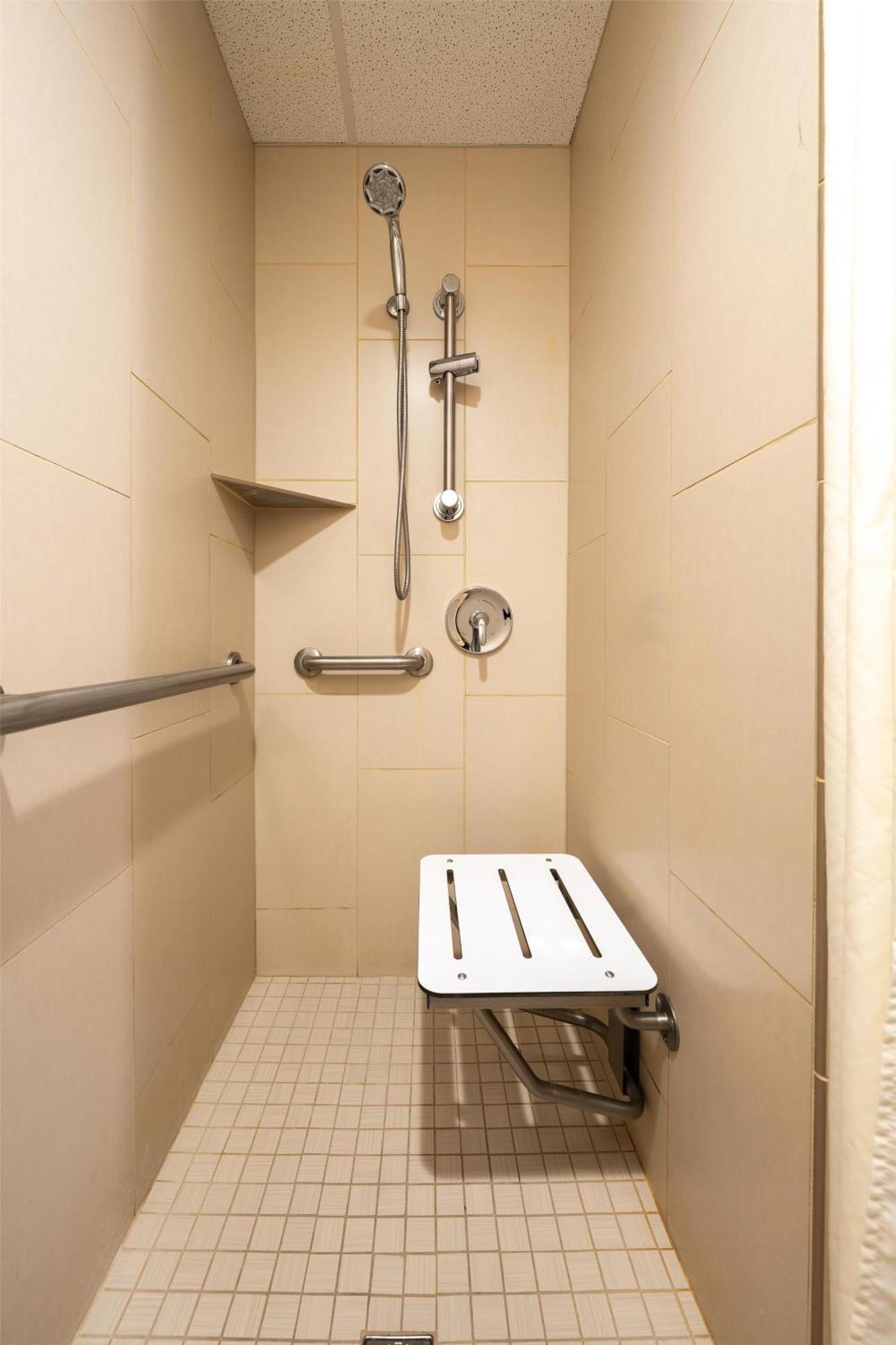 King Room Roll Shower Mobility Hearing Access or Non-Smoking