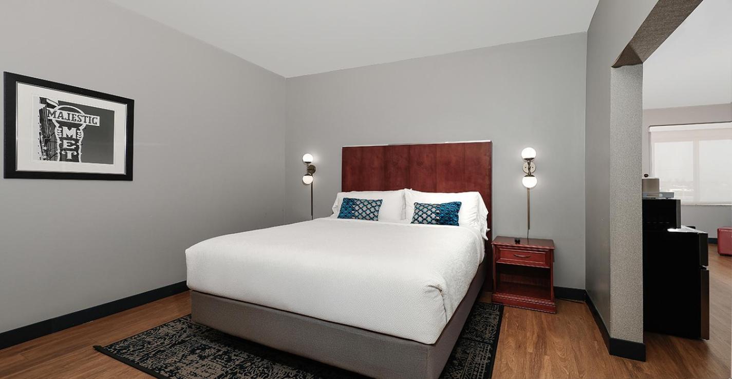 Executive Suite 1 King