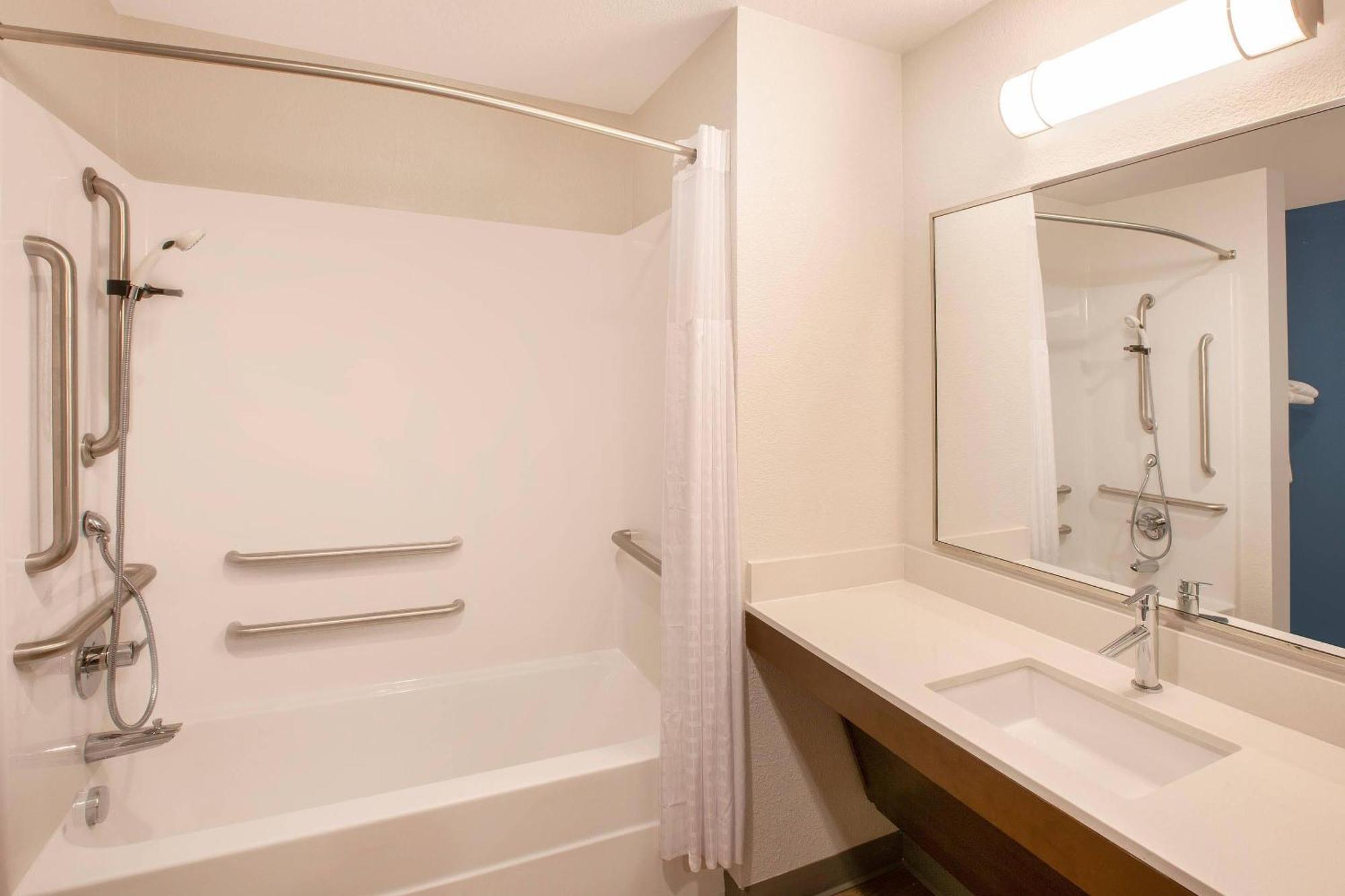 Queen Room Two Queen Beds Accessible or Non-Smoking