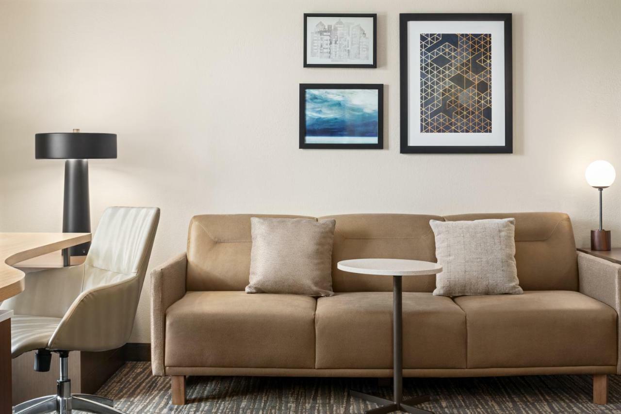 King Studio Suite