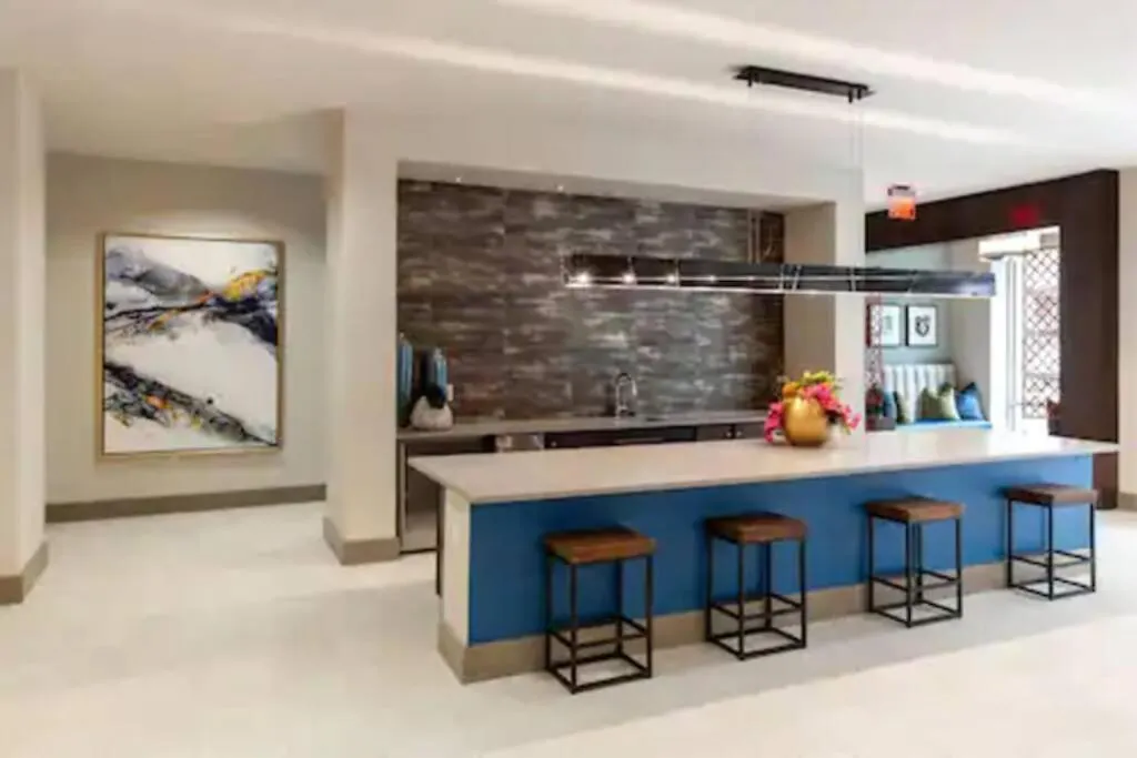 Downtown Houston Condo W Pool And Free Parking 6-1