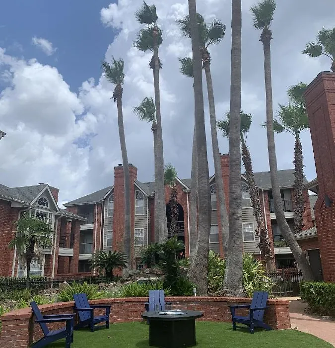 Spacious 2Br&2Ba Med Center Apt, Free Parking&Shuttle-1
