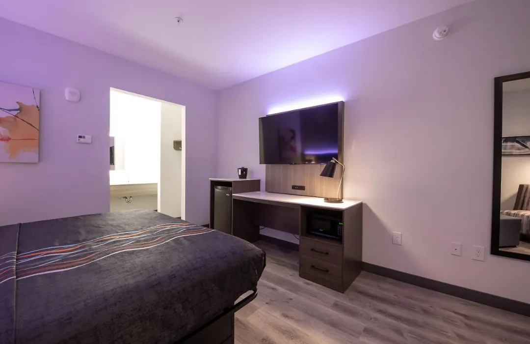 Express Inn & Suites-1