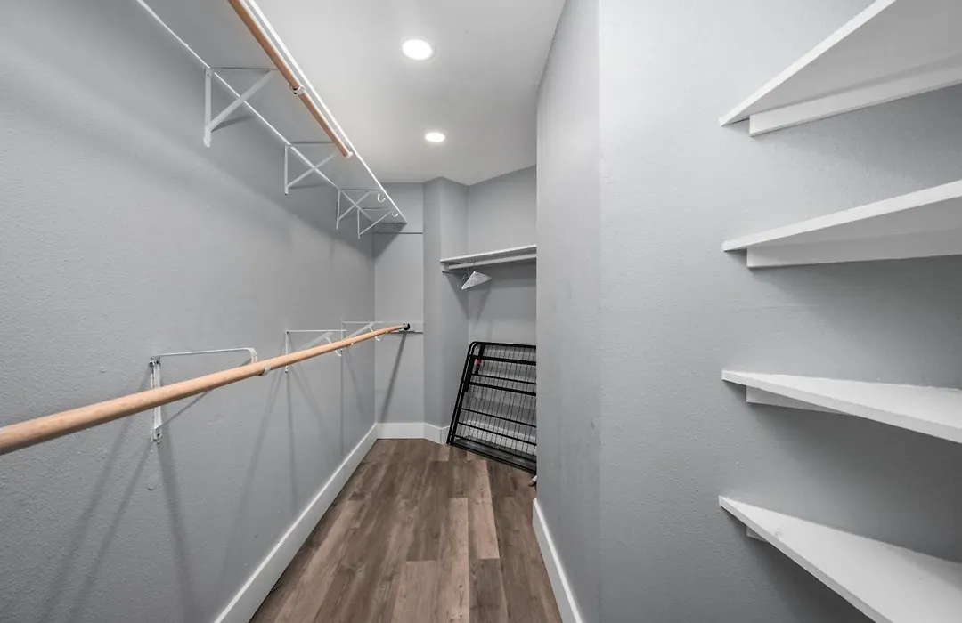 2Br Montrose Comfort With Free Park-1