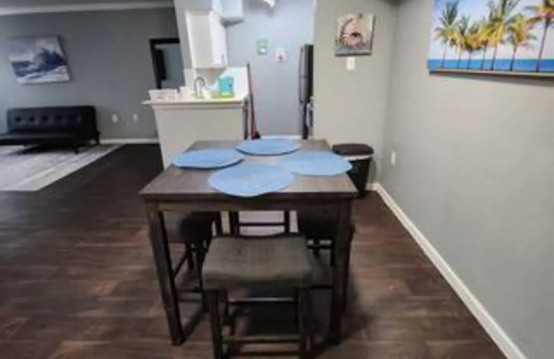 Blue Shark *B501* @ Medical Center 1Br Modern King Apartment With Private Patio-1
