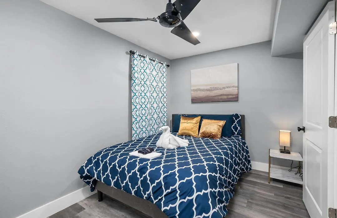 Houston Heights 2Br Getaway With Pool & Free Park-1