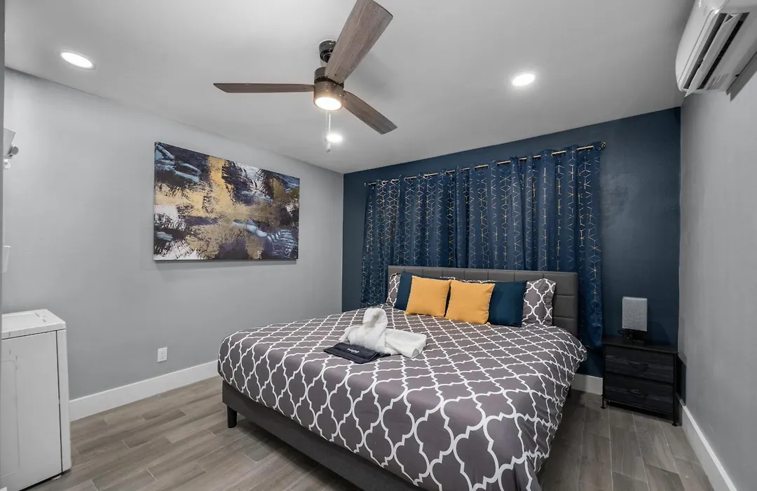 Cozy Galleria Apt Near Uptown With Free Park-1