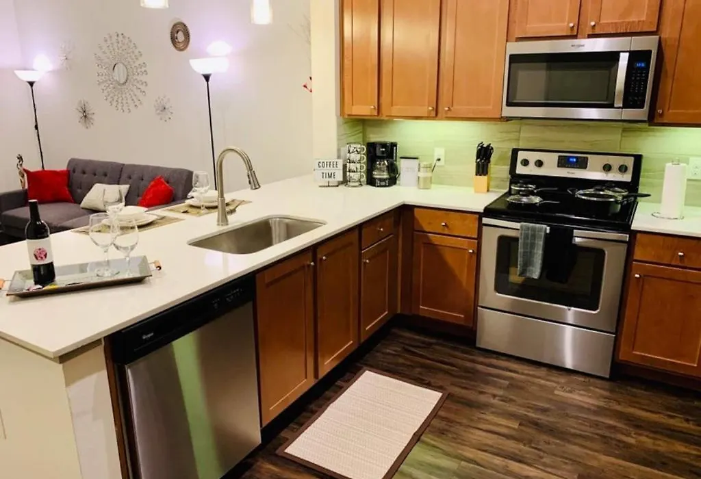 Downtown Apt Free Parking - Fully Kitchen - Free Laundry-1