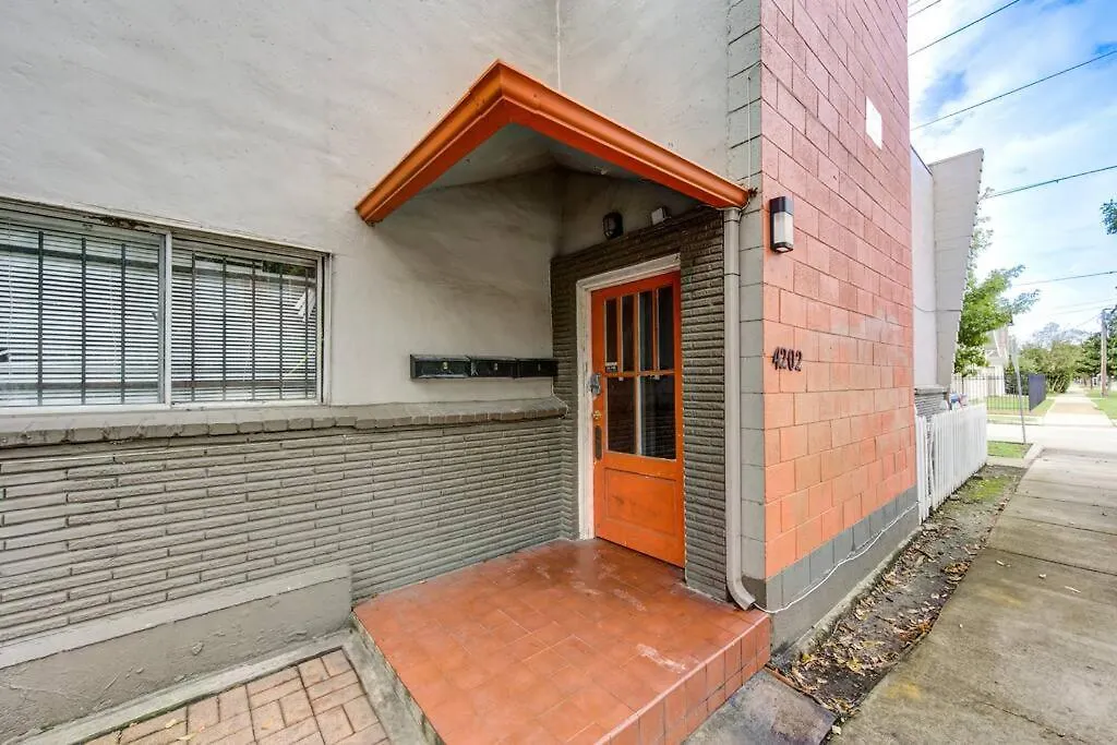 1 Bedroom Getaway In Houston-1