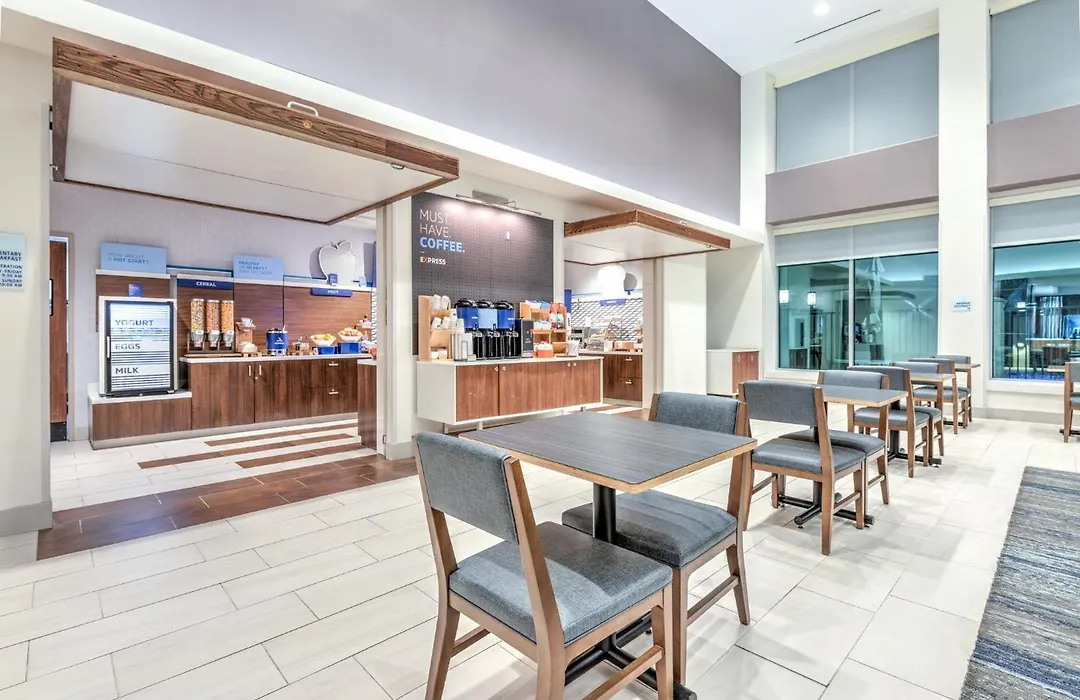 Holiday Inn Express & Suites Houston S - Medical Ctr Area By Ihg-1