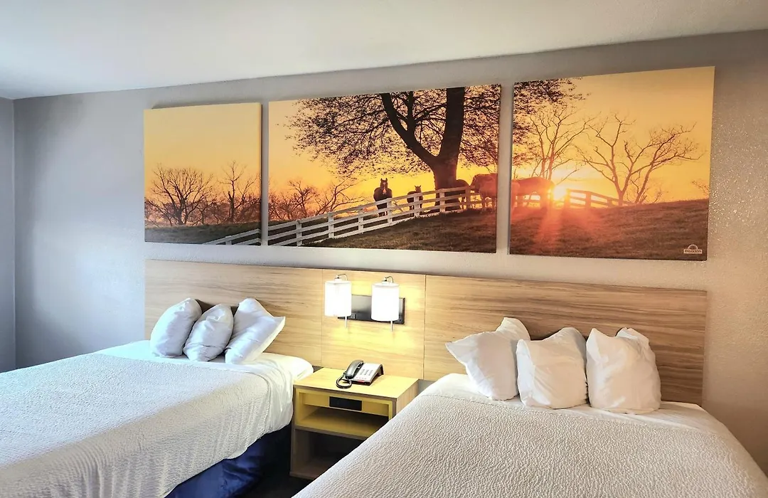 Days Inn By Wyndham Houston-1