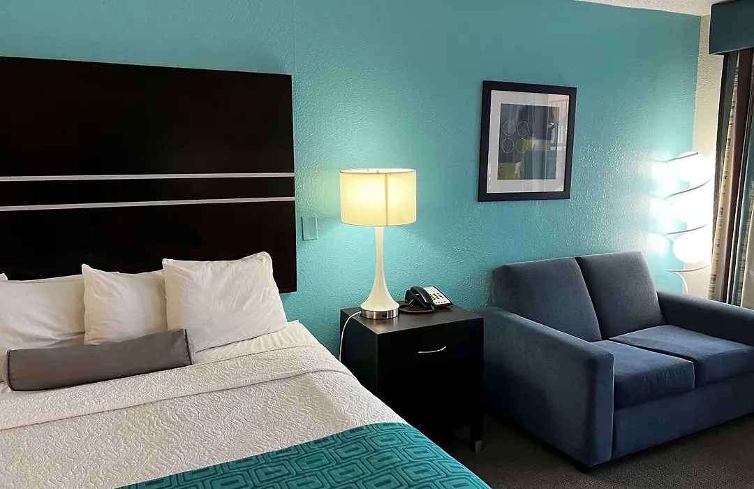 Howard Johnson By Wyndham Houston Heights Downtown-1
