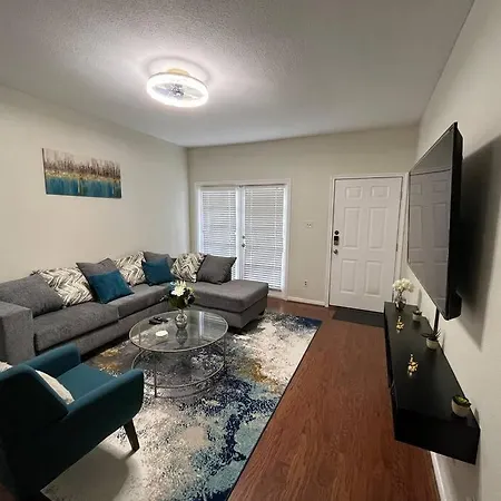 Home Away From Home-Cozy 2 Bdrm Condo/Med Cntr/Nrg-2