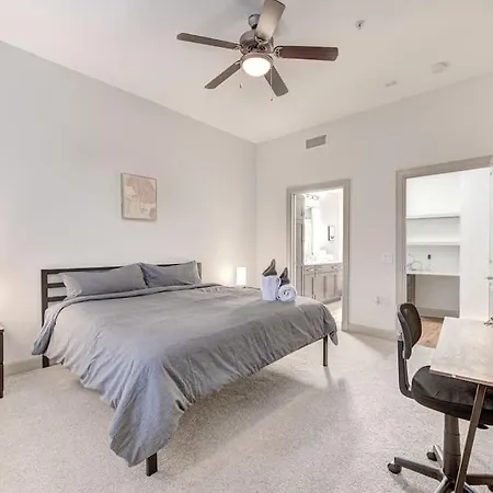 Beautiful 1Br/Nrg/Pool/Wi-Fi/Petsok/Garage Parking-3