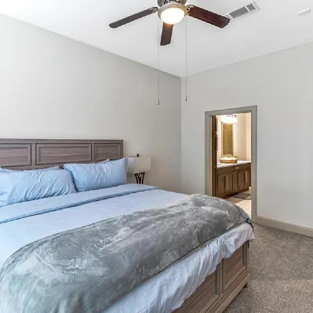 Elegant 2Br Ideal For Long Term Stay-2