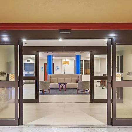Holiday Inn Express & Suites Houston - Memorial Park Area By Ihg-3