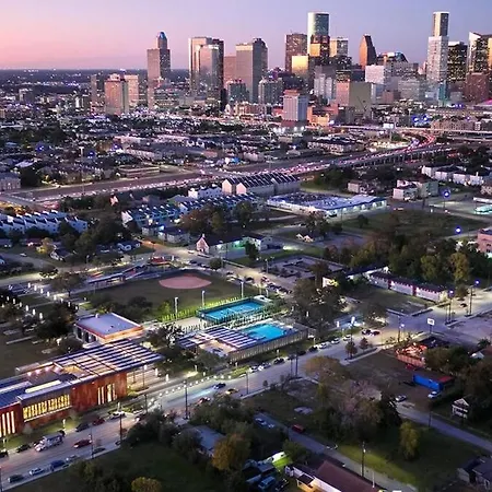 Htx Dtown Apt I Sleeps 7 Wi-Fi Parking Free Gym-3
